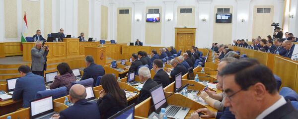 Парламент Таджикистана, архивное фото Парламент Таджикистана, архивное фото - Sputnik Таджикистан