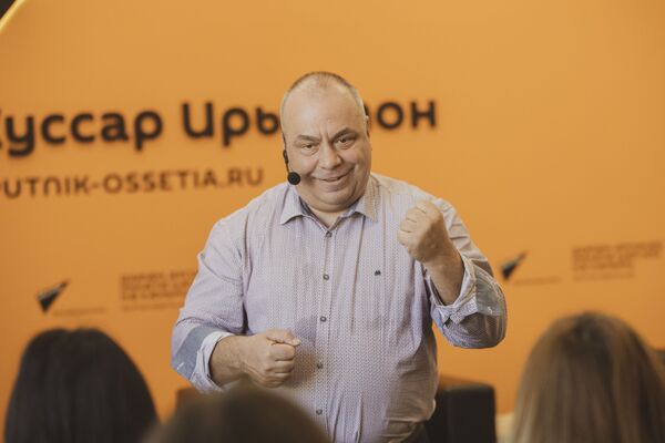 Нахустин лоиҳаи таълимии SputnikPro барои рӯзноманигорон дар Тоҷикистон доир мешавад - Sputnik Тоҷикистон