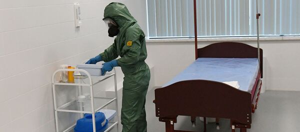 Санитарно-контрольный пункт в аэропорту Красноярска - Sputnik Тоҷикистон