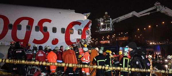 Крушение самолета в Стамбуле - Sputnik Тоҷикистон