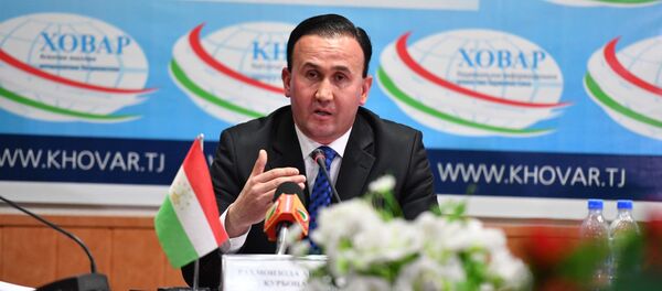 Абдулло Раҳмонзода, раиси Кумитаи ҷавонон ва варзиши назди ҳукумати Тоҷикистон - Sputnik Тоҷикистон