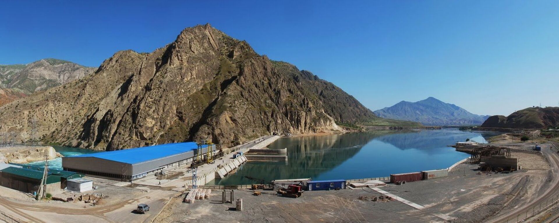Плотина Сангтудинской ГЭС в Таджикистане - Sputnik Таджикистан, 1920, 06.12.2019