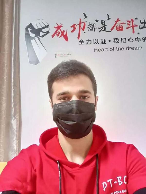 Донишҷӯи тоҷик дар Вуҳан гуфт, чигуна худро аз вируси тоҷдор ҳифз мекунад - Sputnik Тоҷикистон