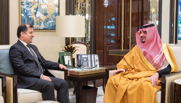 Посол Таджикистана Заробиддин Косими и глава МИД Саудовской Аравии Абдельазиз бен Сауд бен Наиф бен Абдельазиз Аль Сауд - Sputnik Таджикистан