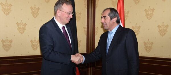 Маҳмадсаид Убайдуллоев, раиси Маҷлиси миллии Тоҷикистон,  Андреас Протман, сафири Олмон дар Душанбе - Sputnik Тоҷикистон