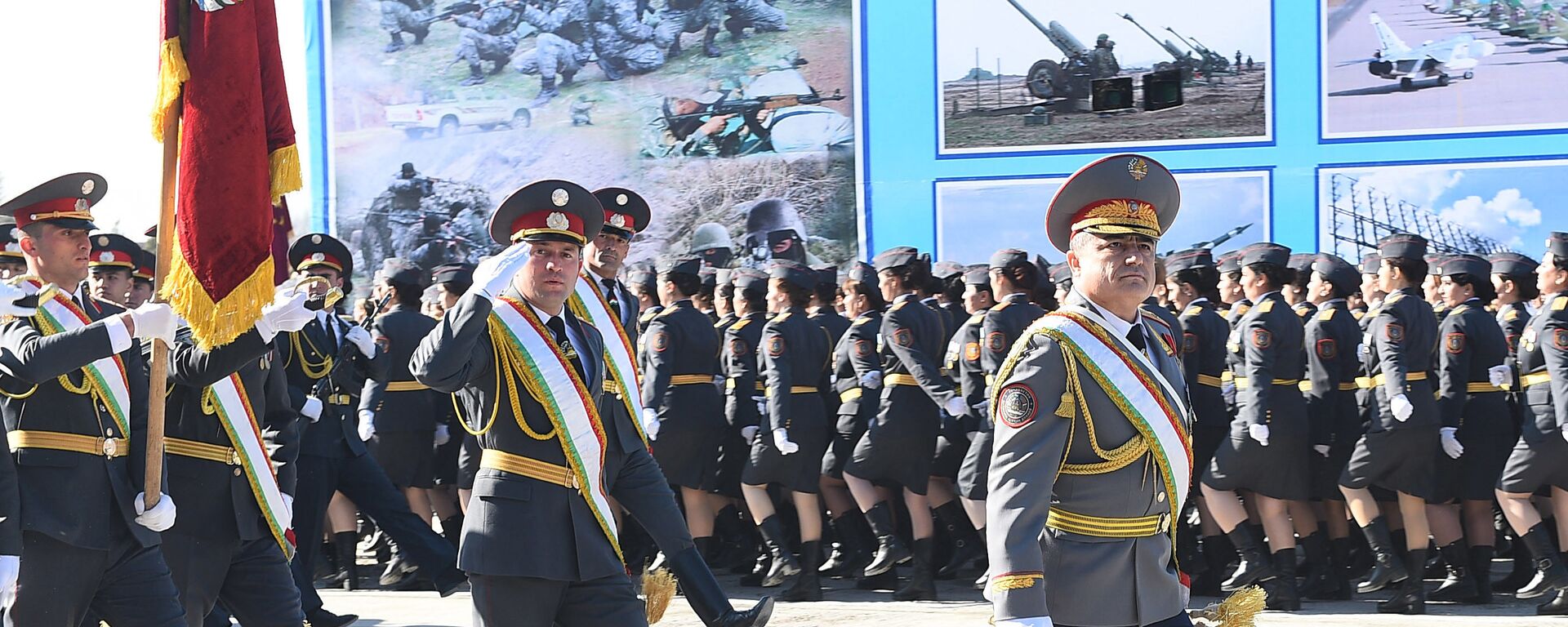 Празднование Дня защитника Отечества и 27-ой годовщины образования вооружённых сил Таджикистана - Sputnik Таджикистан, 1920, 23.02.2024