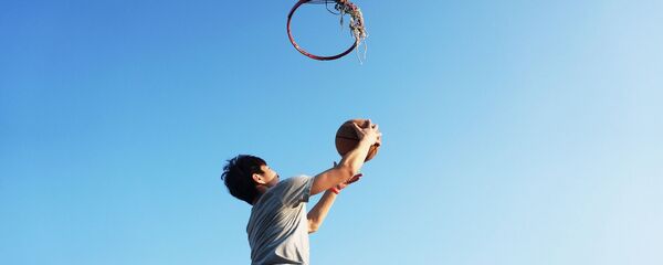 Уличный баскетбол  - Sputnik Тоҷикистон