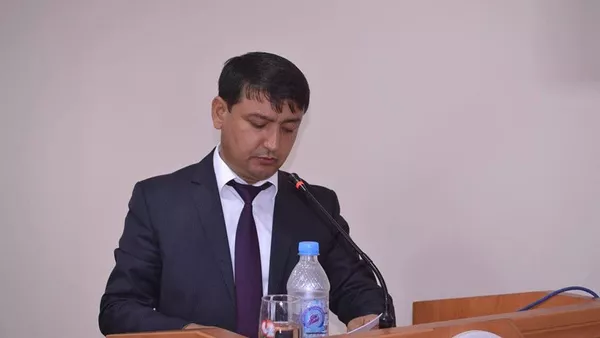 Раҳмонзода Султон Раҳмон,  собиқ сардори Маркази назорати давлатии санитарию эпидемологии шаҳри Хуҷанд  - Sputnik Тоҷикистон