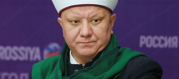 Председатель Духовного управления мусульман Москвы и Центрального региона, заместитель председателя Координационного совета по противодействию терроризму при Общественной палате РФ Альбир Крганов - Sputnik Таджикистан