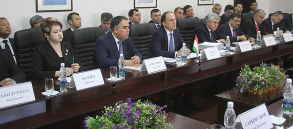 Переговоры правительственных делегаций Таджикистана и Кыргызстана по вопросам демаркации границ Переговоры правительственных делегаций Таджикистана и Кыргызстана по вопросам демаркации границ - Sputnik Тоҷикистон