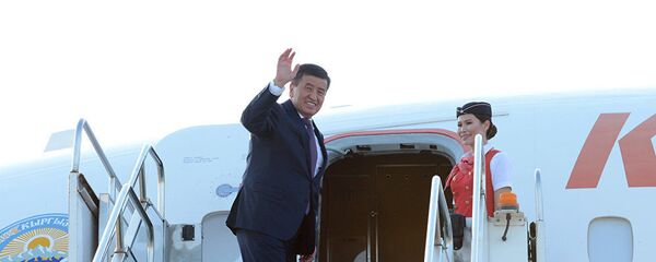 Президент Кыргызстана Сооронбай Жээнбеков - Sputnik Тоҷикистон