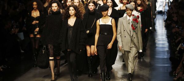 Неделя моды в Милане Dolce & Gabbana Неделя моды в Милане Dolce & Gabbana - Sputnik Таджикистан