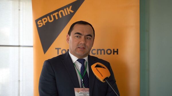 Узбекский сенатор Абдукодир Тошкулов, наблюдатель из Узбекистана - Sputnik Таджикистан