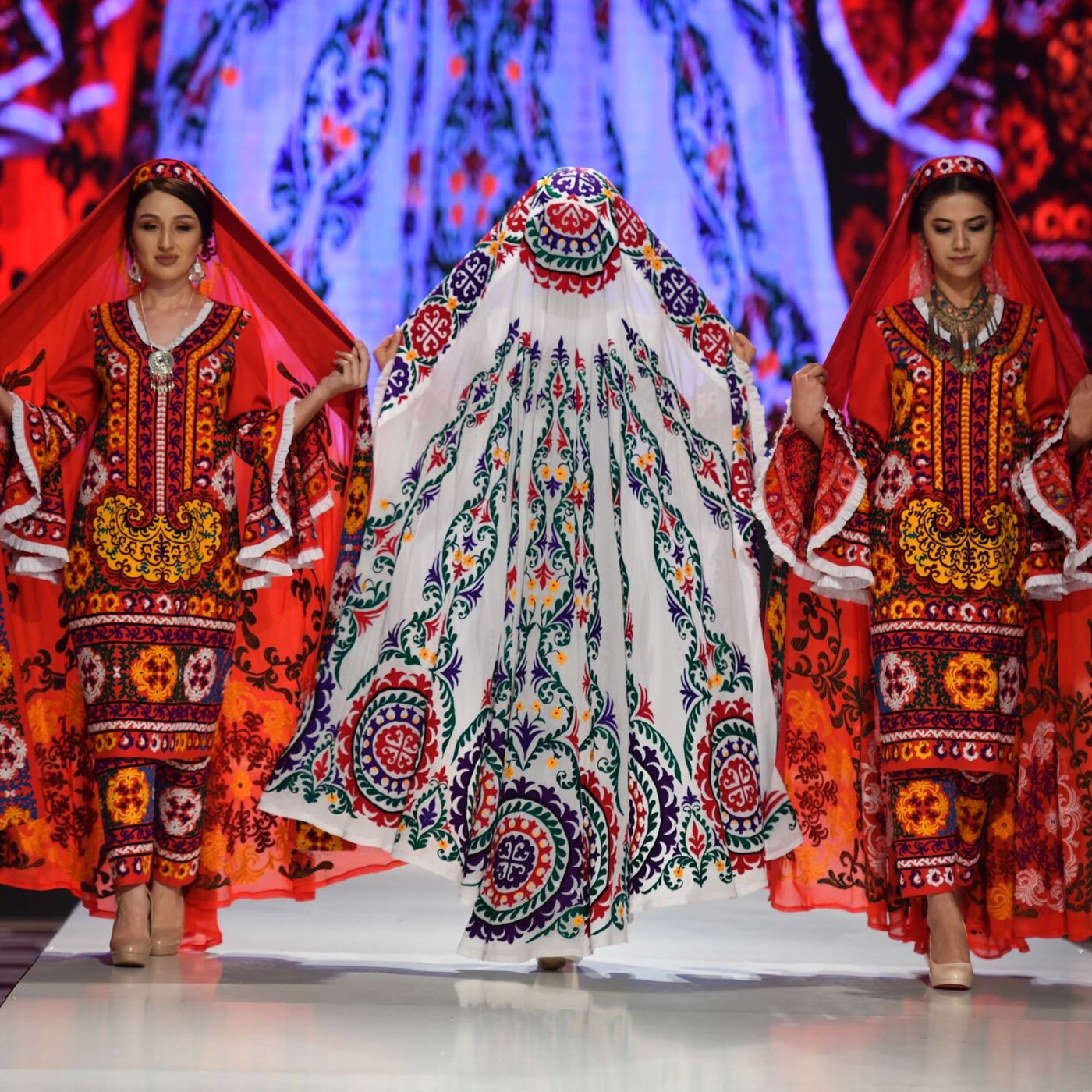 Куртаи Чакан — Таджикская национальная платья