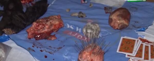 В Душанбе задержали черную колдунью, что нашли в ее доме - шокирующее видео В Душанбе задержали черную колдунью, что нашли в ее доме - шокирующее видео - Sputnik Таджикистан