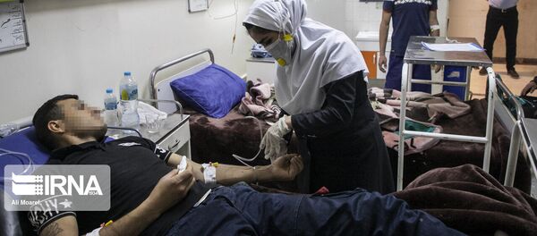 Отравившиеся алкоголем граждане Ирана - Sputnik Тоҷикистон