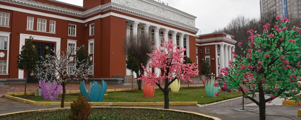 Здание парламента Республики Таджикистан Здание парламента Республики Таджикистан - Sputnik Тоҷикистон