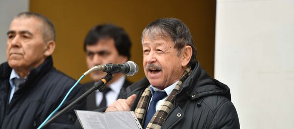 Камол Насрулло таджикский писатель, поэт. Камол Насрулло таджикский писатель, поэт. - Sputnik Таджикистан