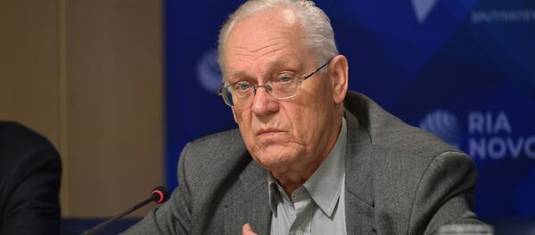 Ведущий научный сотрудник Центра исследований Восточной Азии и ШОС МГИМО Михаил Конаровский - Sputnik Таджикистан