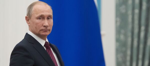 Президент РФ Владимир Путин - Sputnik Тоҷикистон