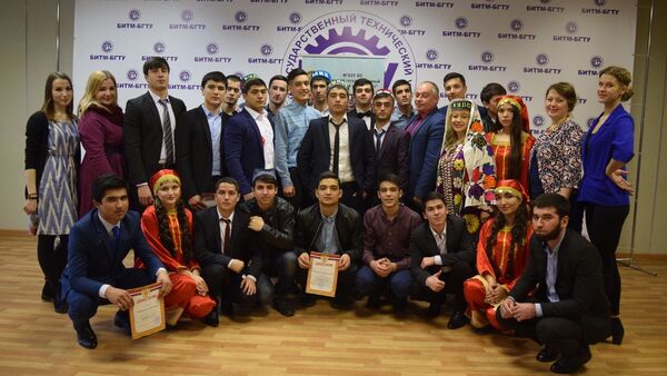 Клуб таджикской молодежи, обучающейся за рубежом - Sputnik Таджикистан