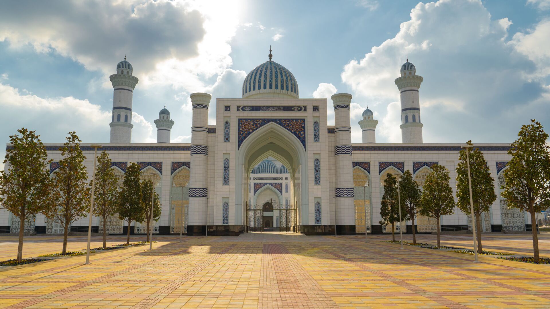 Новая мечеть в Душанбе  - Sputnik Таджикистан, 1920, 06.05.2021