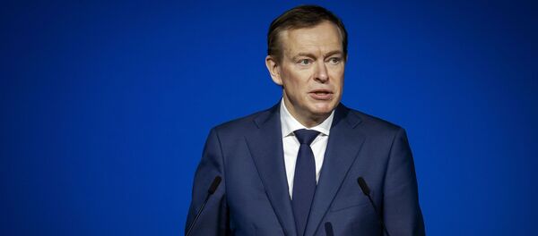 Министром здравоохранения Голандии Бруно Бруинс - Sputnik Тоҷикистон