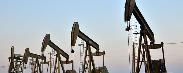 Нефтяные насосы, архивное фото - Sputnik Таджикистан