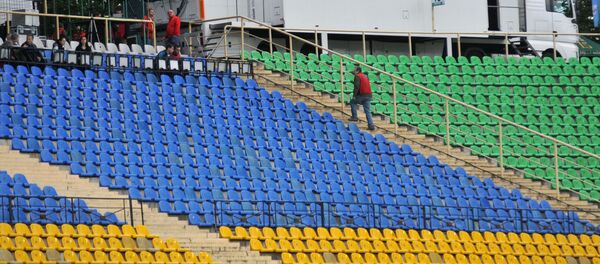 Пустая трибуна футбольного стадиона - Sputnik Таджикистан