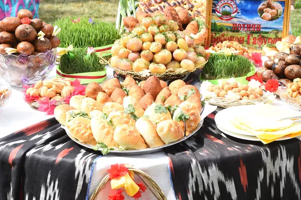 Праздник мёда, хлеба и картофеля в г. Худжанд Согдийской области