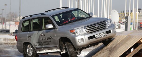Кроссовер Land Cruiser 200 Кроссовер Land Cruiser 200 - Sputnik Таджикистан