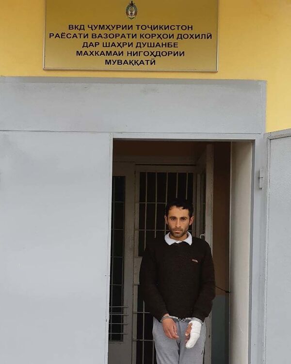 Гумонбар дар куштори сокини 27 - солаи Душанбе боздошт шуд - акс Гумонбар дар куштори сокини 27 - солаи Душанбе боздошт шуд - акс - Sputnik Тоҷикистон