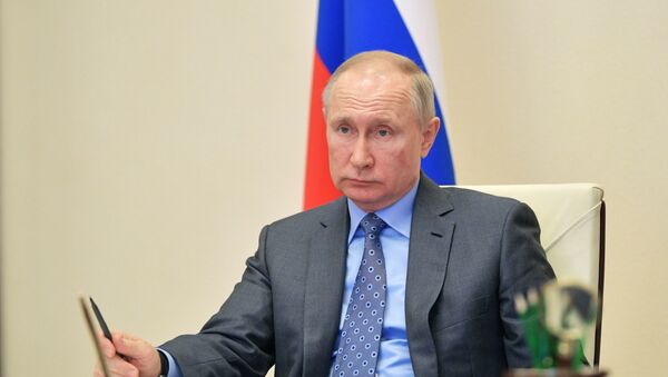 Владимир Путин выступает с обращением к нации - Sputnik Тоҷикистон