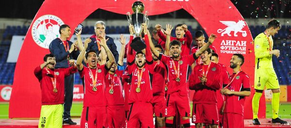 Душанбинский футбольный клуб Истиклол в финале суперкубка  - Sputnik Тоҷикистон