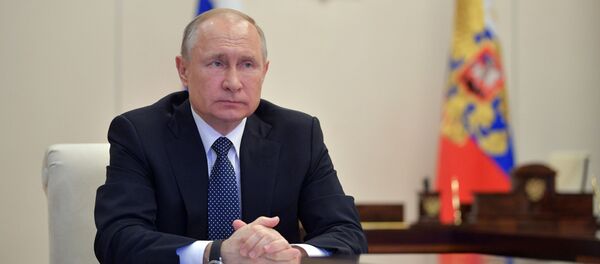 Президент РФ В. Путин в режиме видеоконференции провел совещание по вопросам развития ситуации с коронавирусной инфекцией Президент РФ В. Путин в режиме видеоконференции провел совещание по вопросам развития ситуации с коронавирусной инфекцией - Sputnik Таджикистан