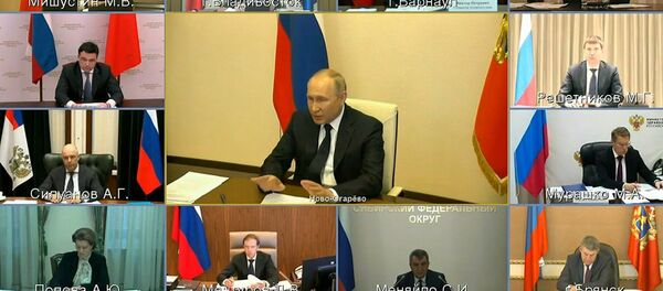 Путин обратился к россиянам и дал поручения министрам и губернаторам из-за ситуации с коронавирусом - YouTube - Sputnik Таджикистан