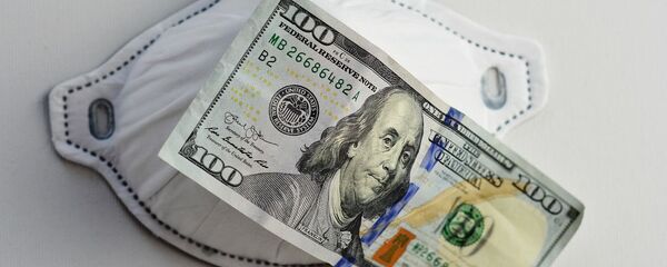 Деньги с защитной маской - Sputnik Тоҷикистон