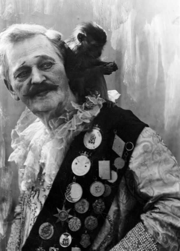 Какой сегодня праздник в Таджикистане и мире: 16 апреля Какой сегодня праздник в Таджикистане и мире: 16 апреля - Sputnik Таджикистан