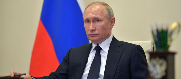 Президент РФ В. Путин провел совещание с членами правительства РФ Президент РФ В. Путин провел совещание с членами правительства РФ - Sputnik Тоҷикистон