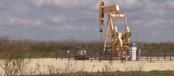 Исторический обвал: цены на фьючерсы WTI впервые стали отрицательными - YouTube - Sputnik Таджикистан
