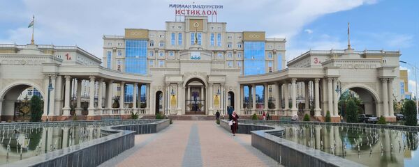 Главный корпус больницы Истиклол - Sputnik Тоҷикистон