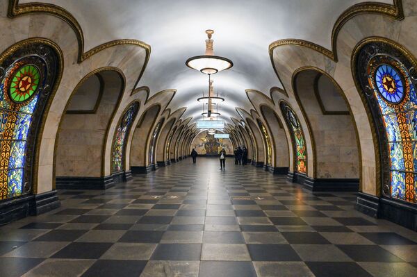 Станция Новослободская Московского метрополитена - Sputnik Таджикистан