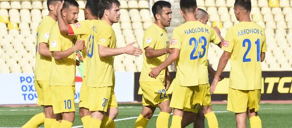 Футбольный матч Локомотив-Памир – Хатлон Футбольный матч Локомотив-Памир – Хатлон - Sputnik Таджикистан