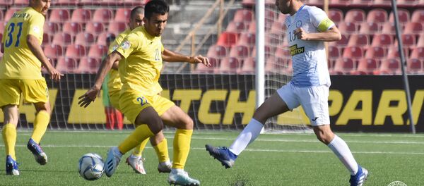 Футбольный матч Локомотив-Памир – Хатлон Футбольный матч Локомотив-Памир – Хатлон - Sputnik Таджикистан