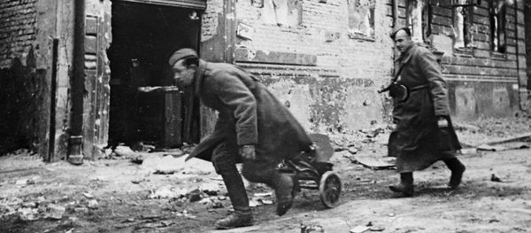 Советские войска в Берлине, 1945 год - Sputnik Таджикистан