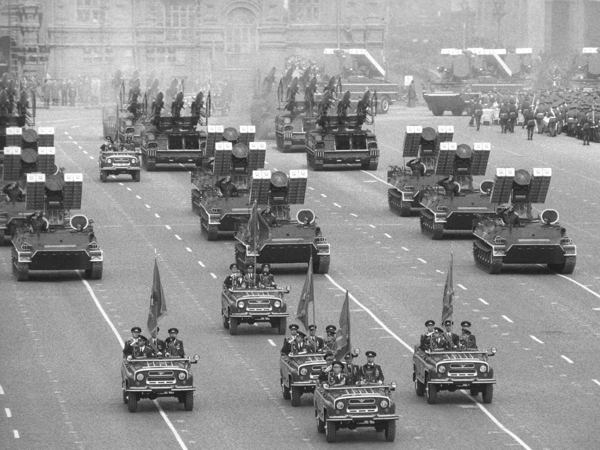 Военная техника на параде Победы 1945 года