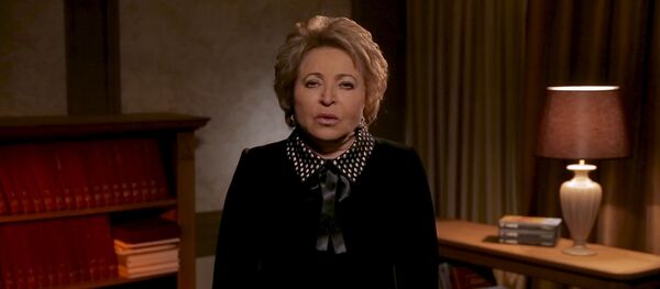 Читайте стихи о войне: спикер Совета Федерации России о 75-летии Победы - YouTube - Sputnik Таджикистан