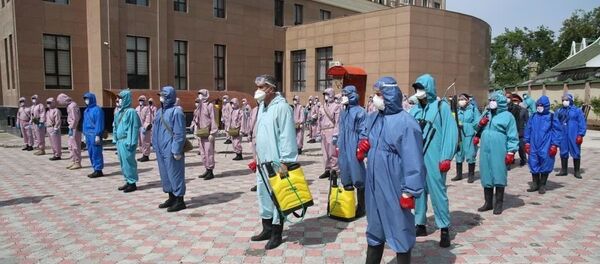 Инструктаж персонала уборочной бригады - Sputnik Таджикистан