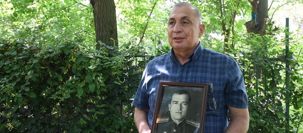 Фронтовая перекличка: Гафур Шерматов рассказывает о своем отце - YouTube - Sputnik Тоҷикистон