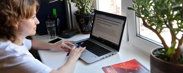 Подготовка к проведению Бессмертного полка онлайн Подготовка к проведению Бессмертного полка онлайн - Sputnik Таджикистан